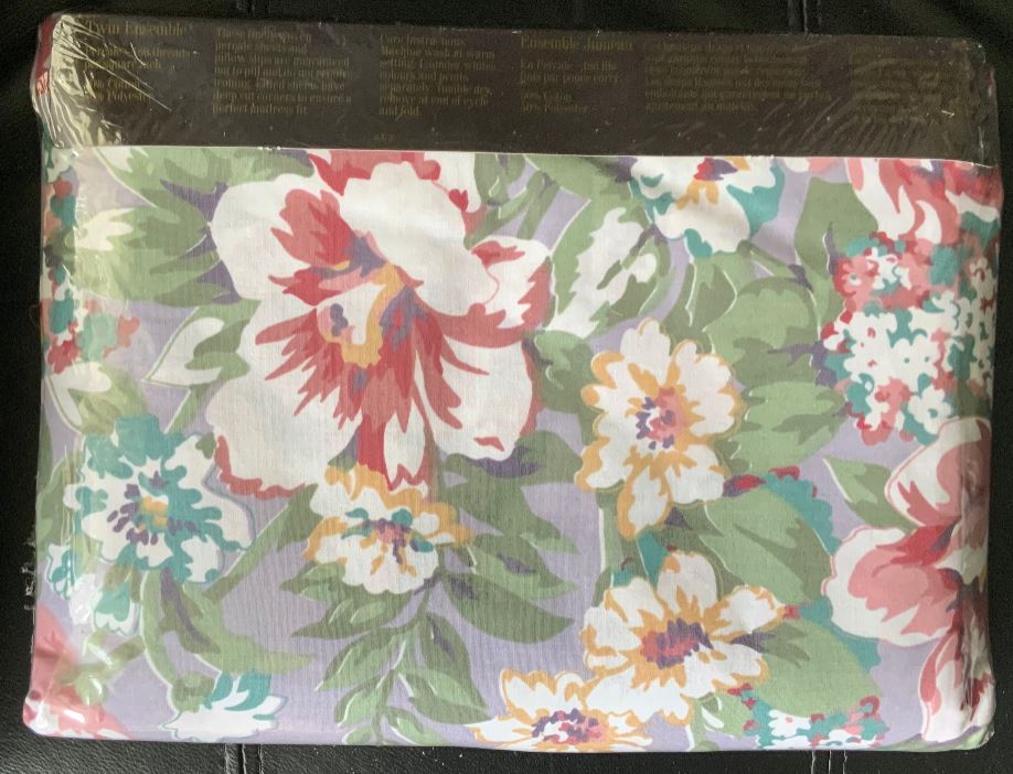 Vintage Private Collection Percale Texmade Twin Bedsheet and Pillowcase with pink and green flower design