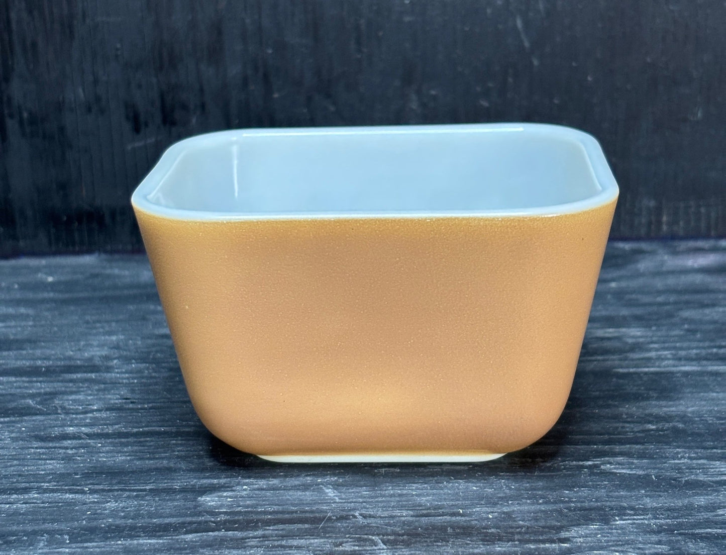 Vintage Pyrex Brown 350ml Fridgie Dish Pyrex 501B