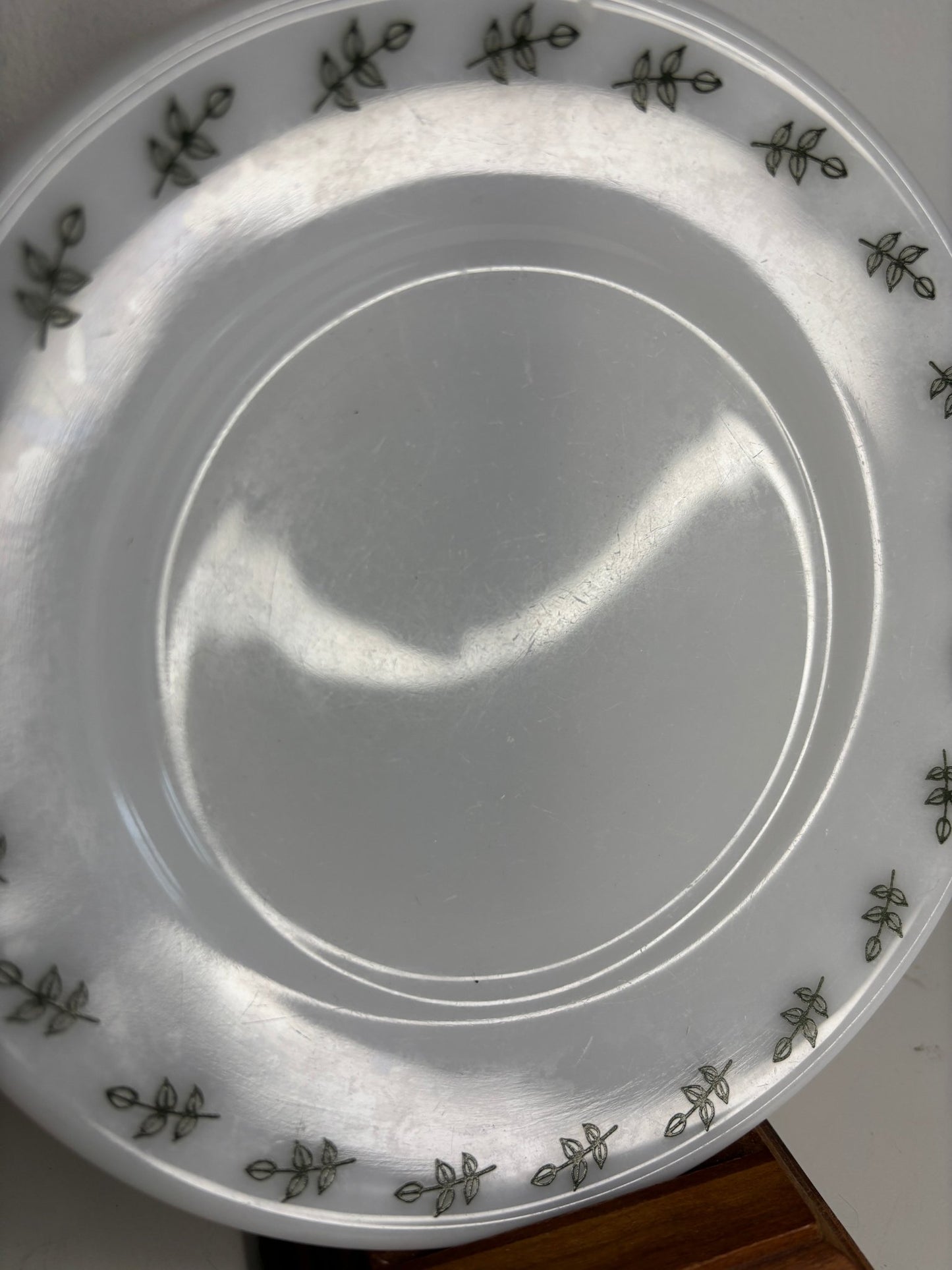 Vintage Pyrex Green Leaf Bread Plate