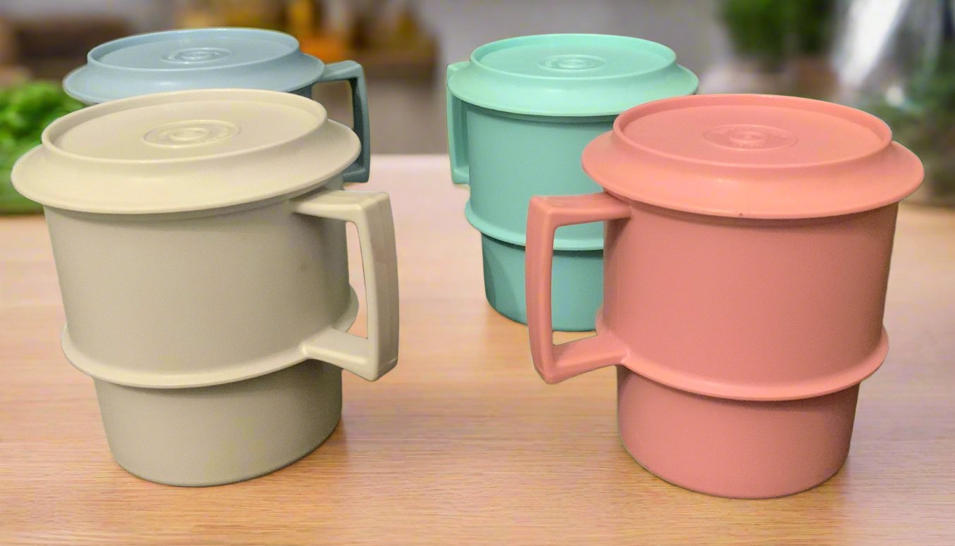 Vintage Tupperware Stackable Pastel Mugs With Lids