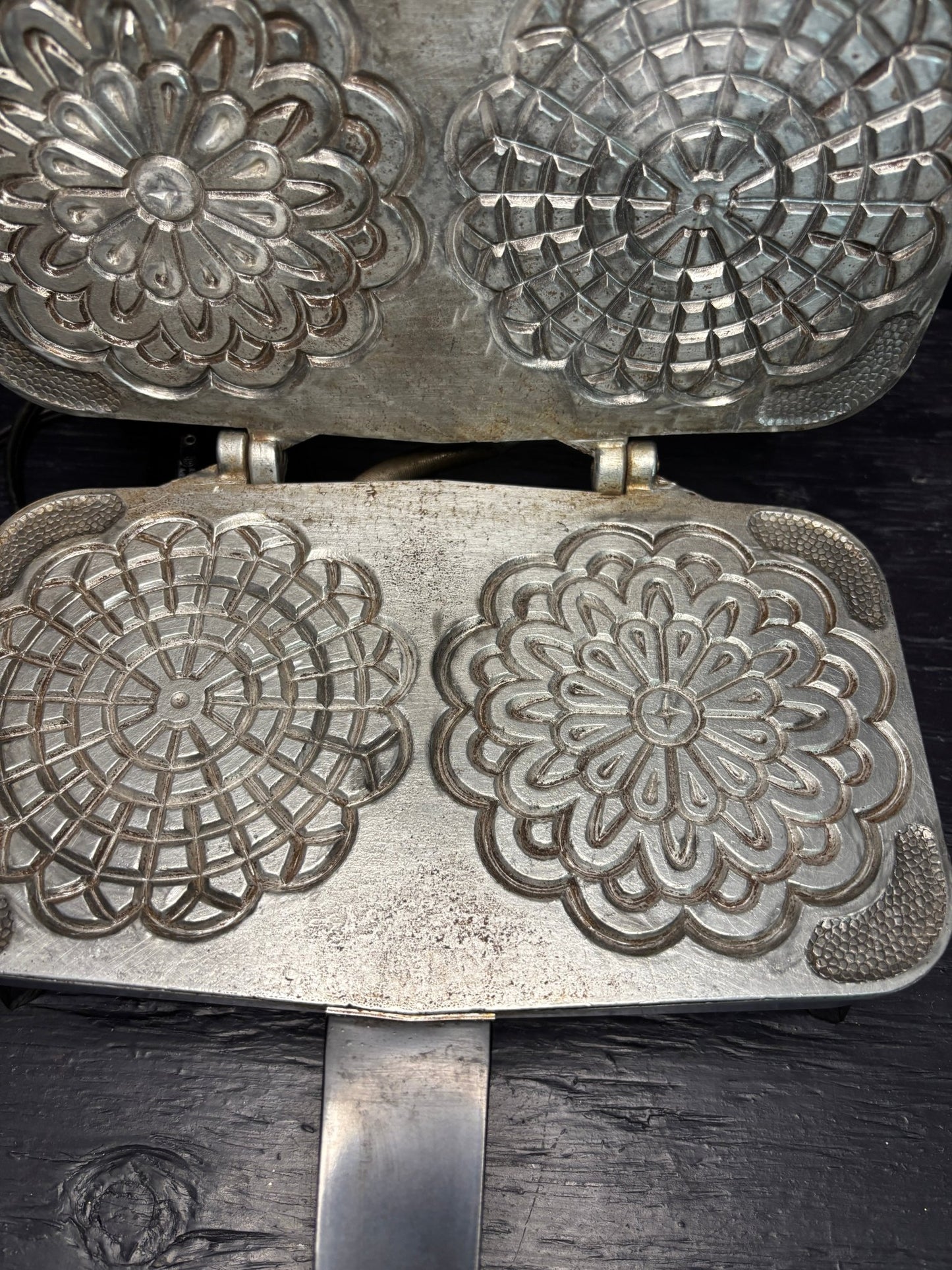 Vintage Vitantonio Pizzelle Chef Italian Cookie Maker