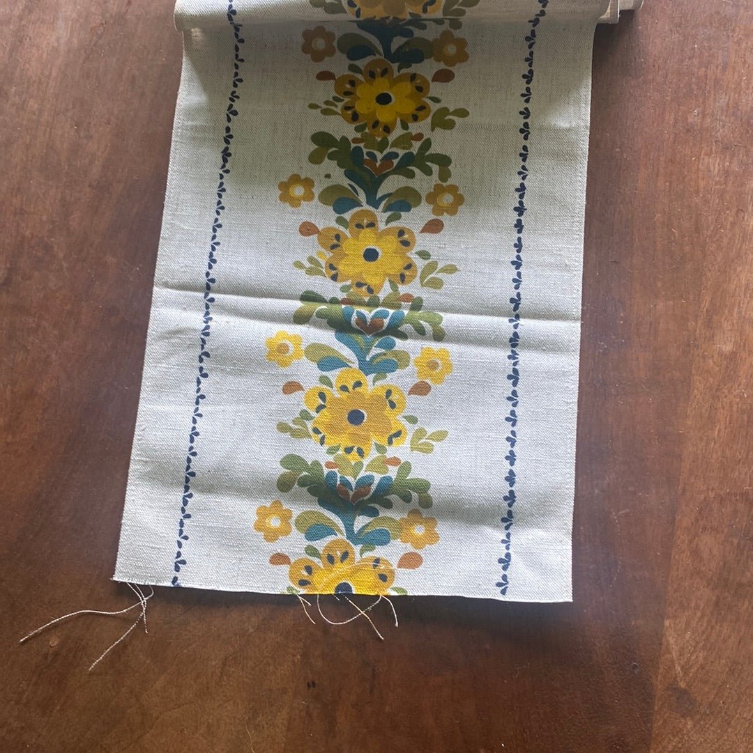 Yellow Flowers Vintage Table Runner