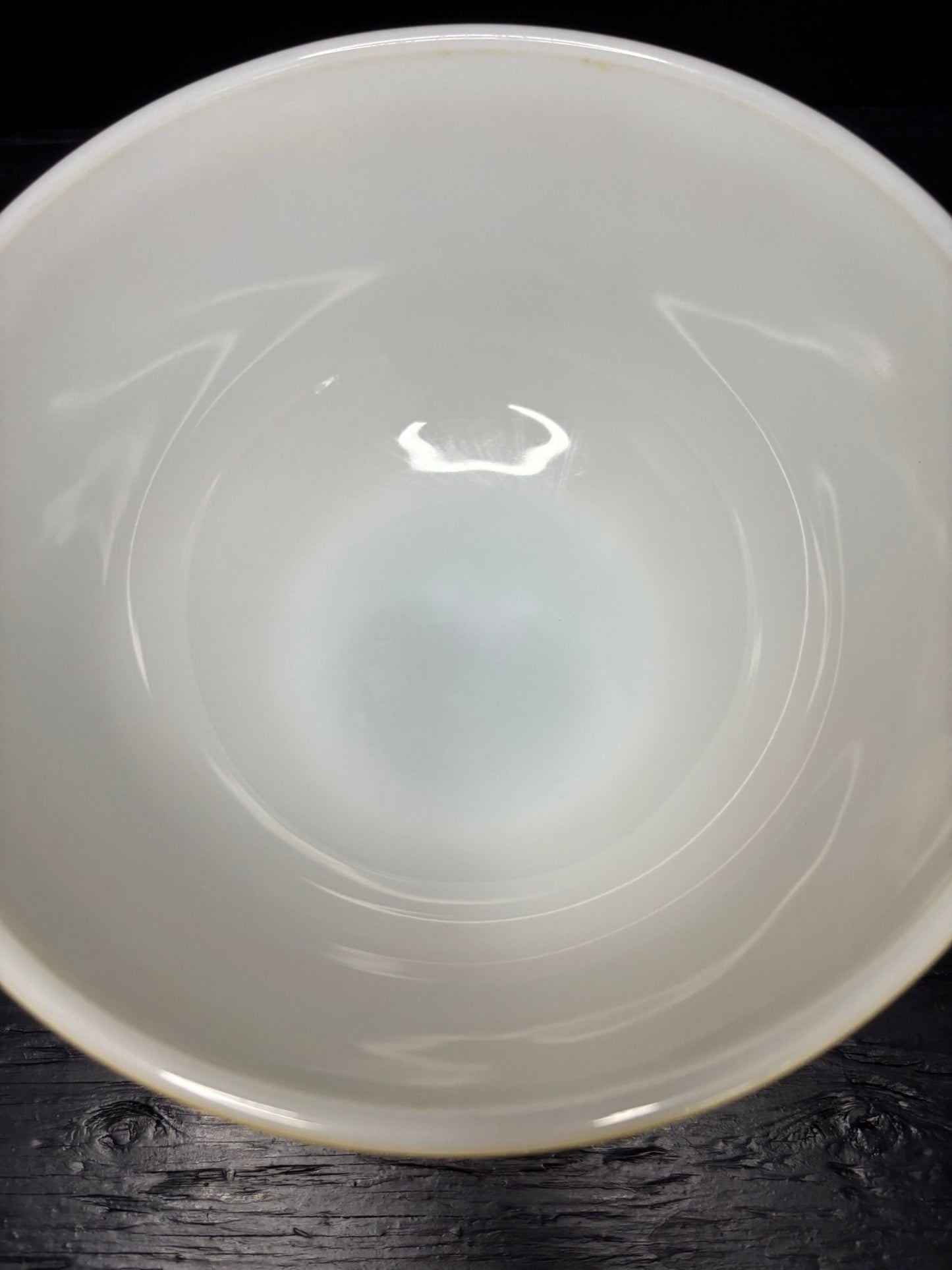 Yellow Pyrex 2.5 Quart Mixing Bowl