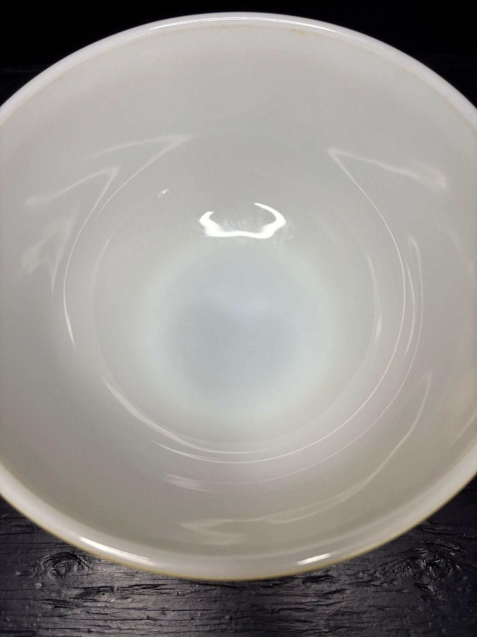 Yellow Pyrex 2.5 Quart Mixing Bowl