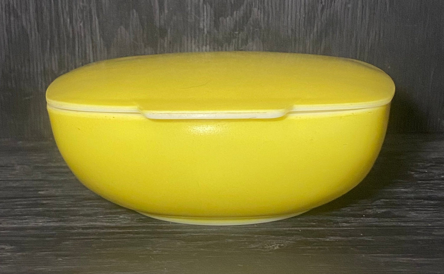 Yellow Pyrex Square Casserole Dish