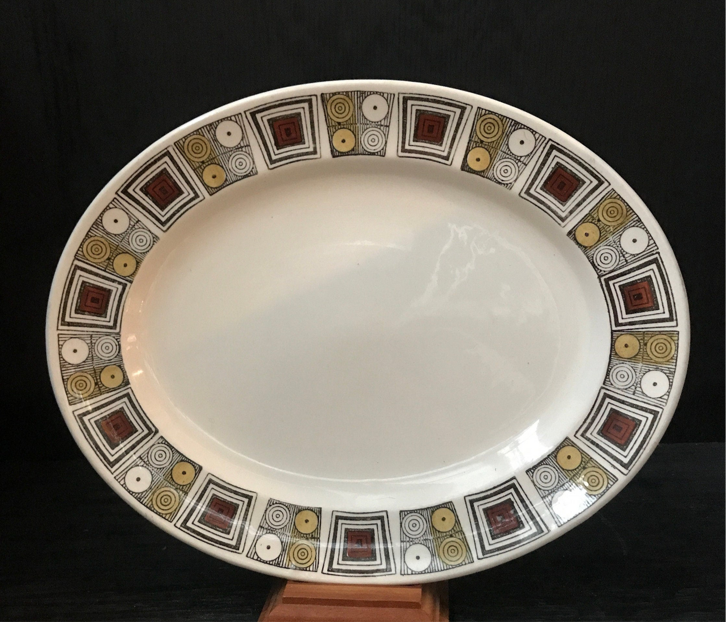 Kathie Winkle Broadhurst Rushstone Serving Platter