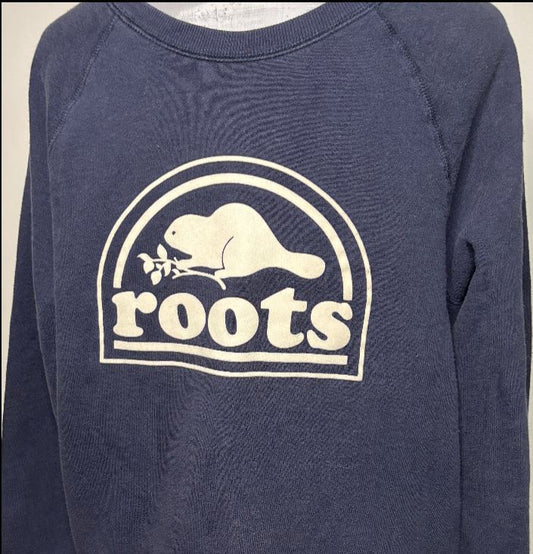 Navy blue sweatshirt with 'roots' logo featuring a beaver on a beige background