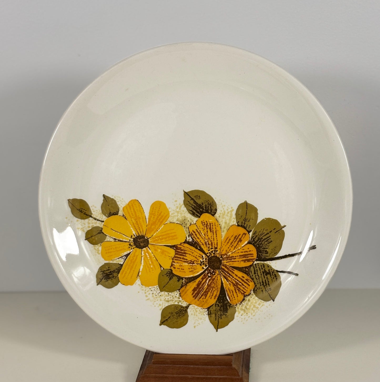 Myott MYO54 Orange Flower Dinner Plate
