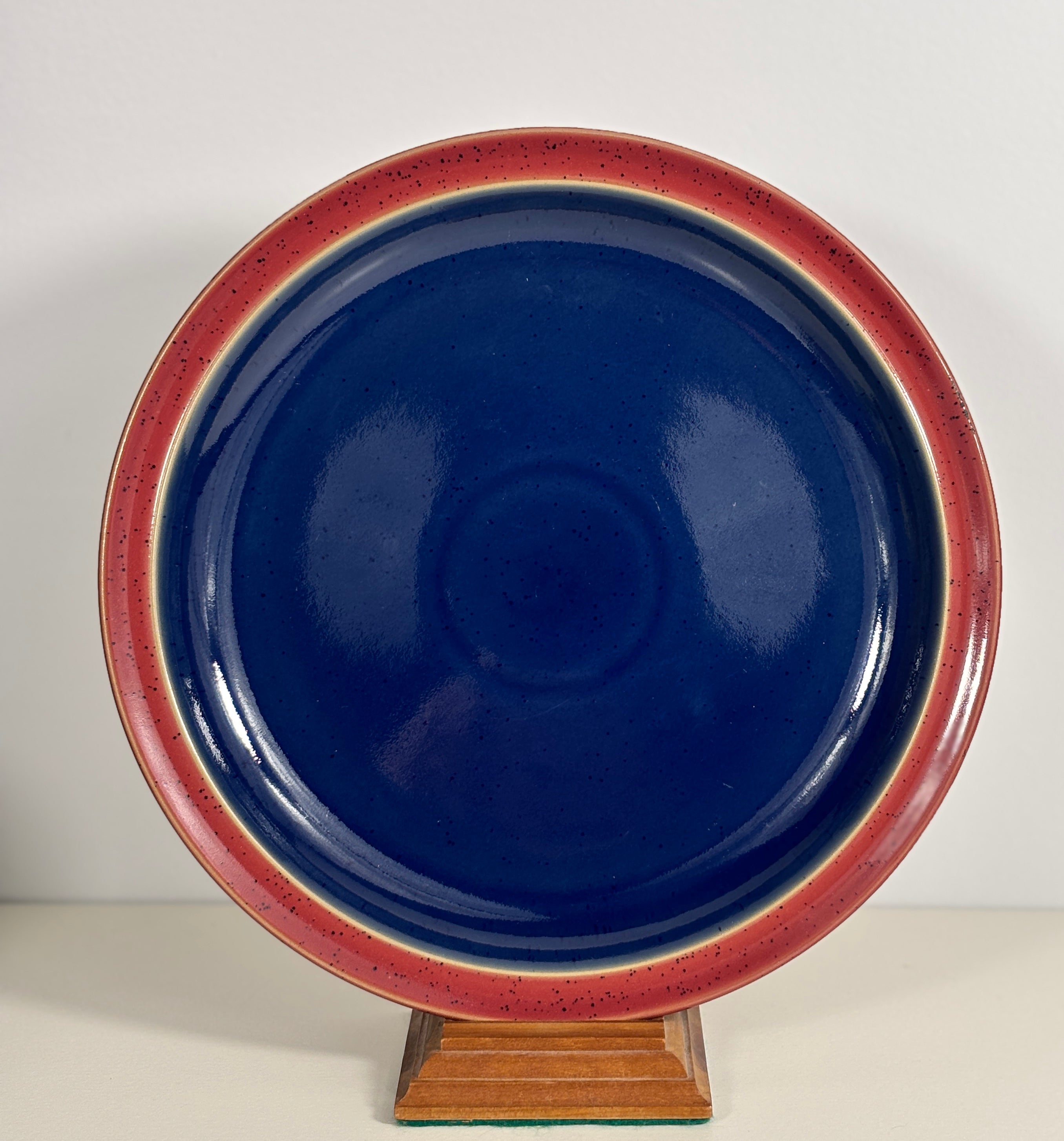 Red Denby Denby Harlequin Blue and Red Dinner Plates – HLJ at Home