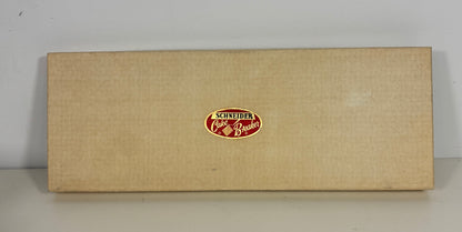 Schneider Vintage Cake Breaker