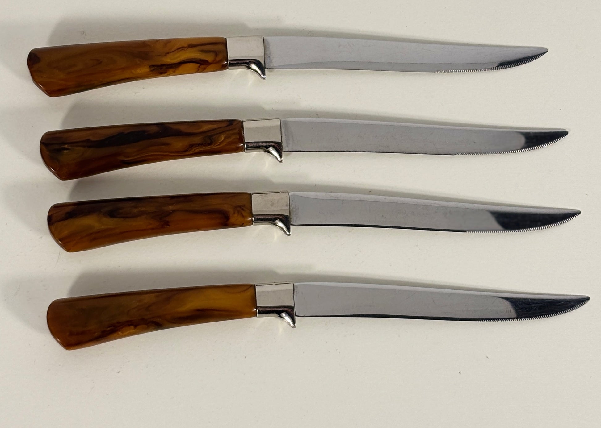 Vintage Steakmaster Deluxe Steak Knives