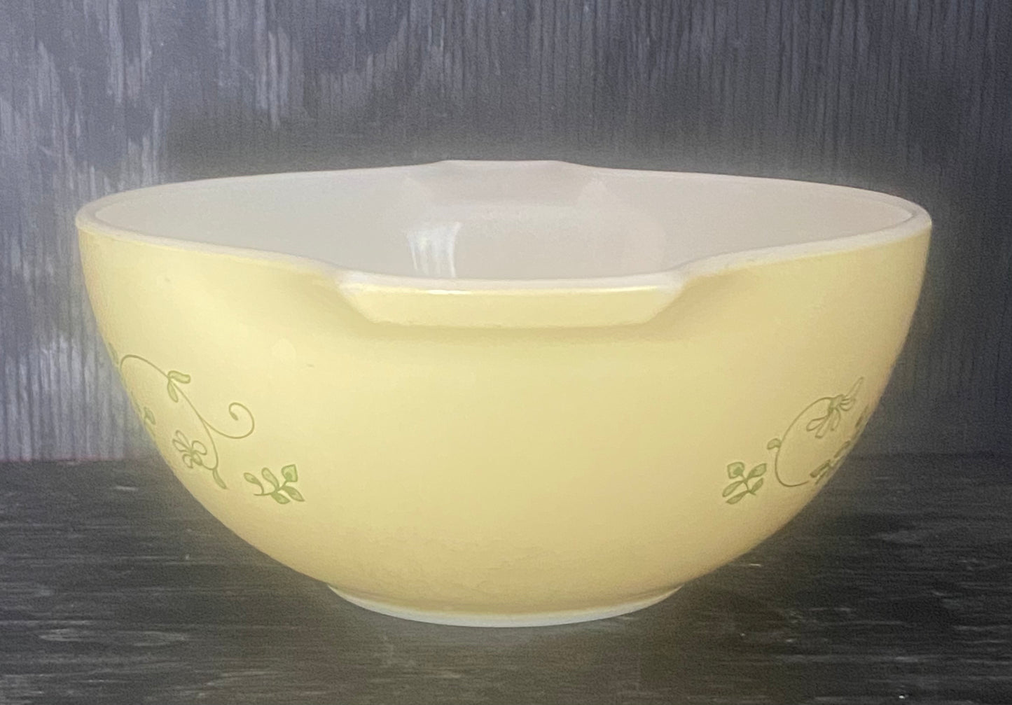 Pyrex 1.5 Quart Bowl