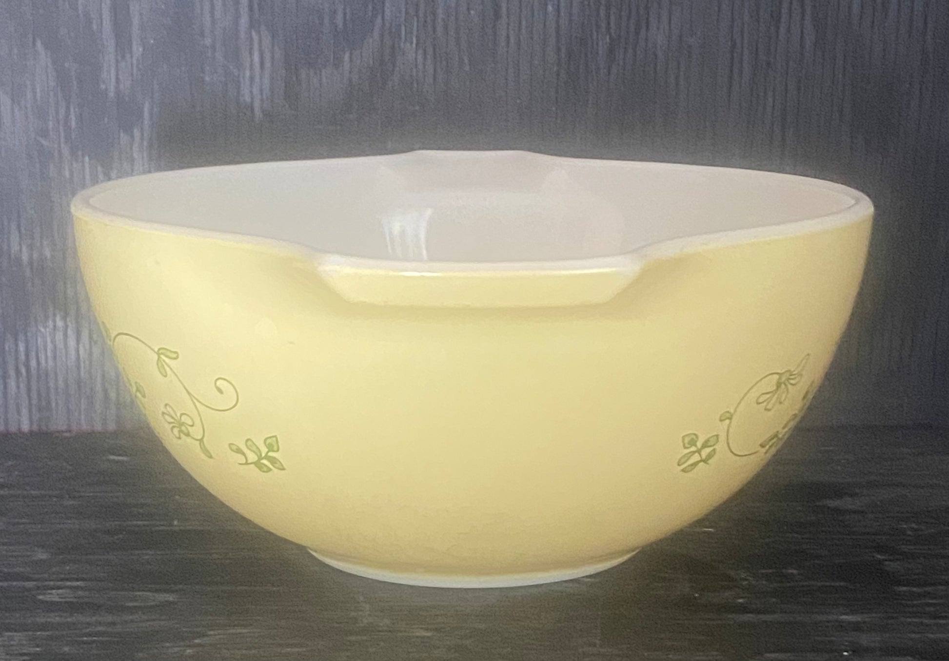 Pyrex 1.5 Quart Bowl