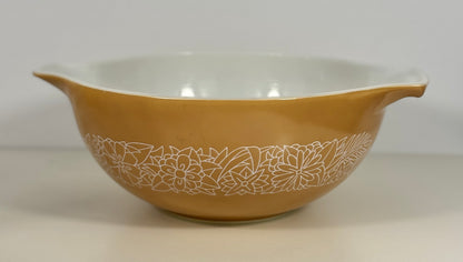 Pyrex Woodland 2.5 Quart Cinderella Mixing Bowl