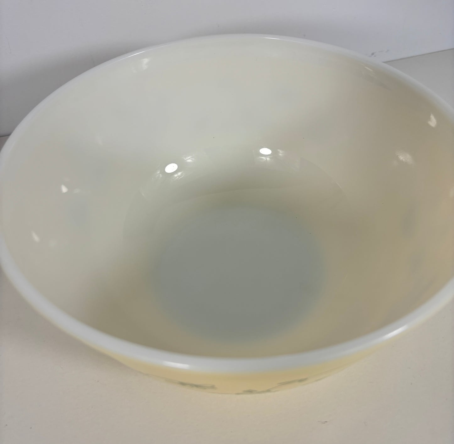 Pyrex Shenandoah Mixing Bowl