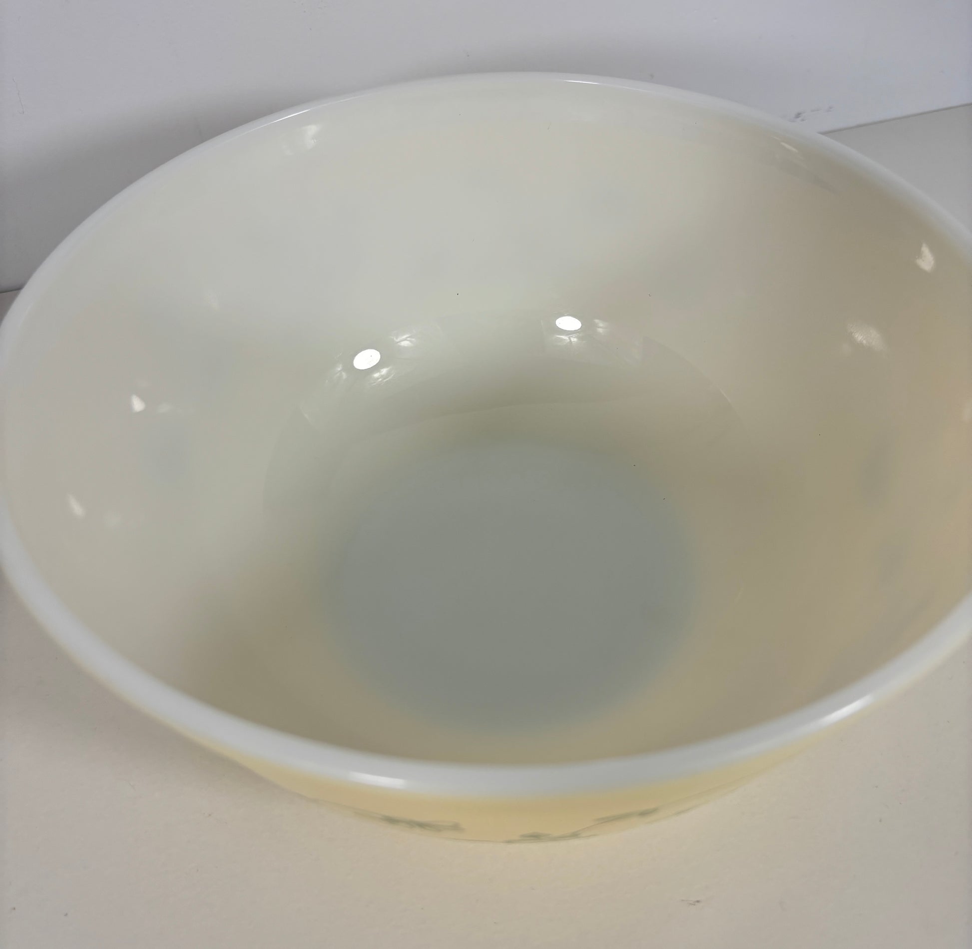 Pyrex Shenandoah Mixing Bowl