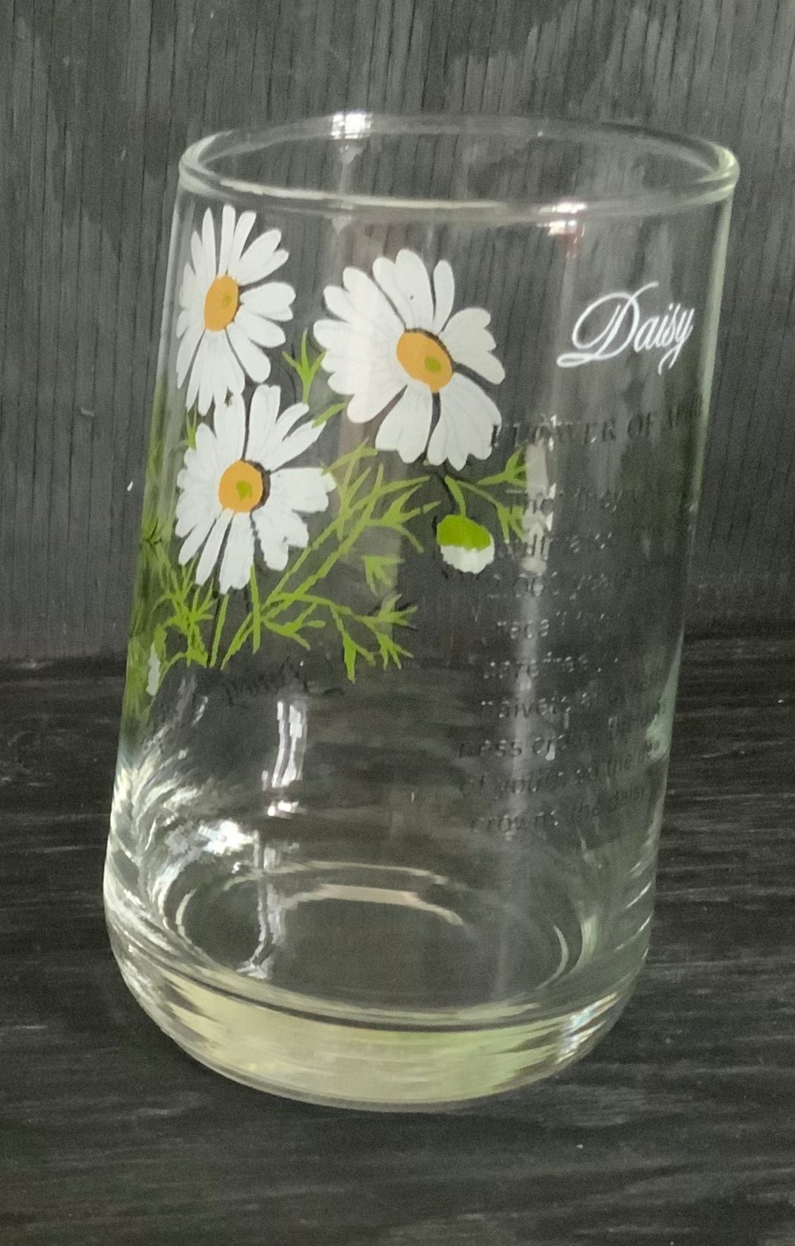 Dominion Glass April Daisy Flower of the Month Drink Glass