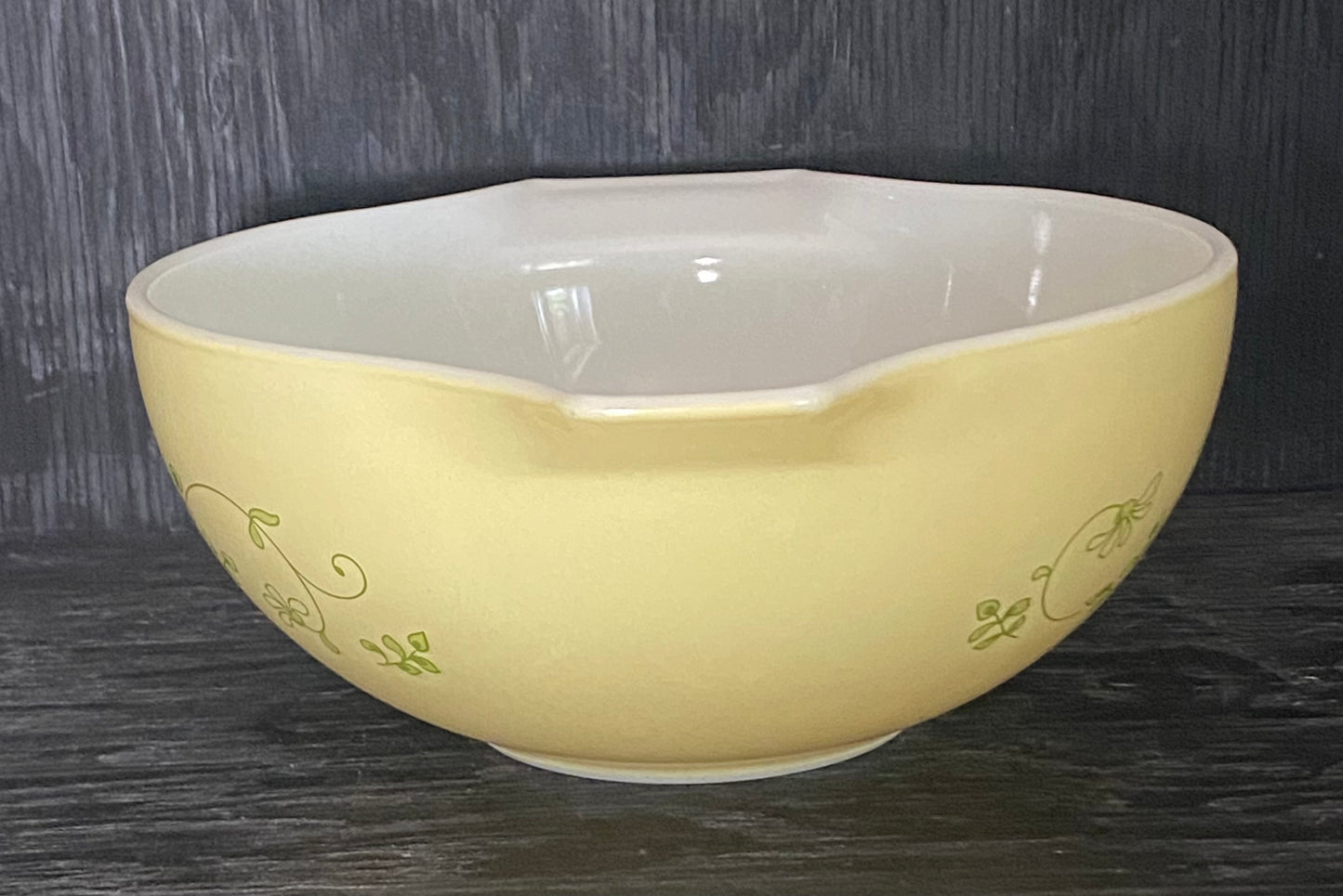 Pyrex Shenandoah 2.5 Quart Cinderella Mixing Bowl