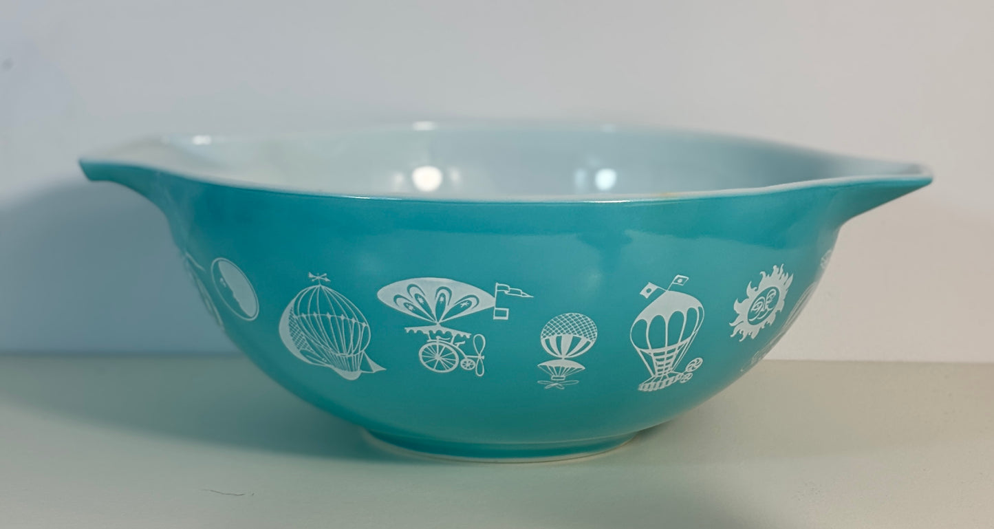 Pyrex Blue Hot Air Balloons 4 Quart Cinderella Mixing Bowl