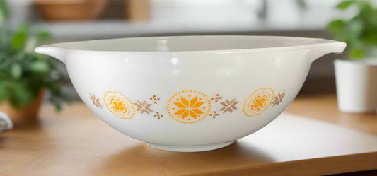 Pyrex Town and Country 4 Quart Cinderella Mixing Bowl 444