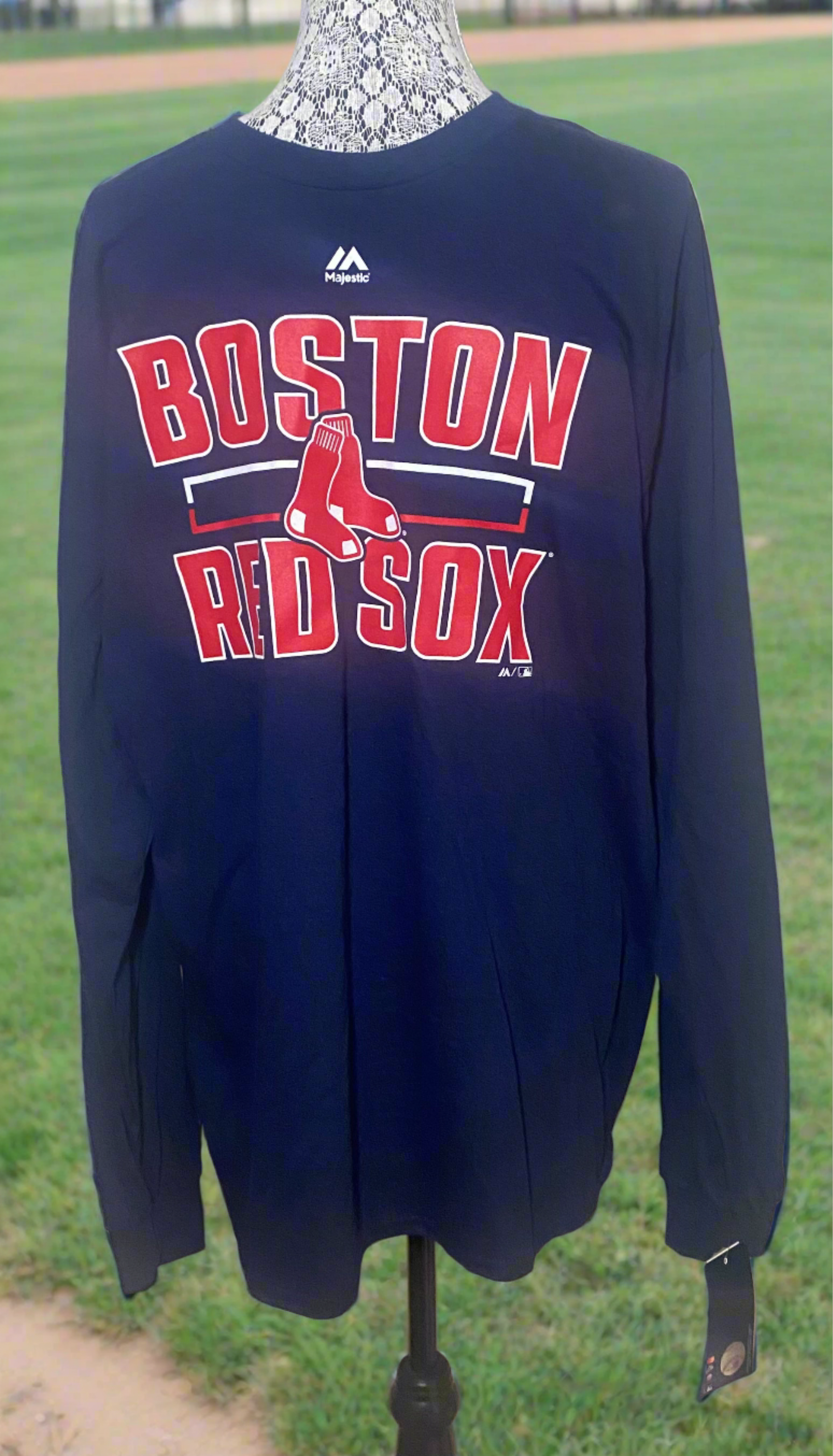 Boston Red Sox Majestic Long Sleeve shirt