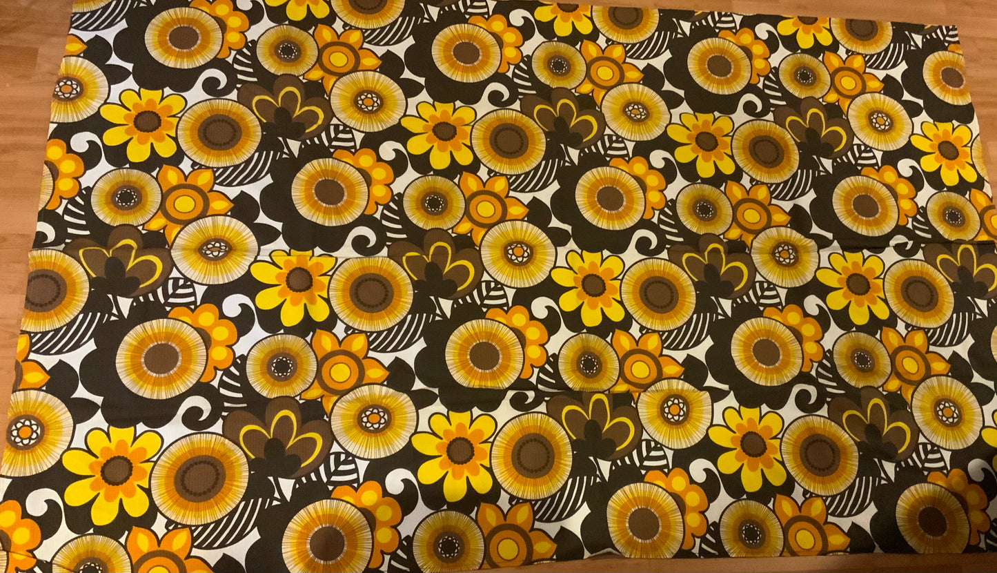 Vintage Sunflower Style Large Tablecloth