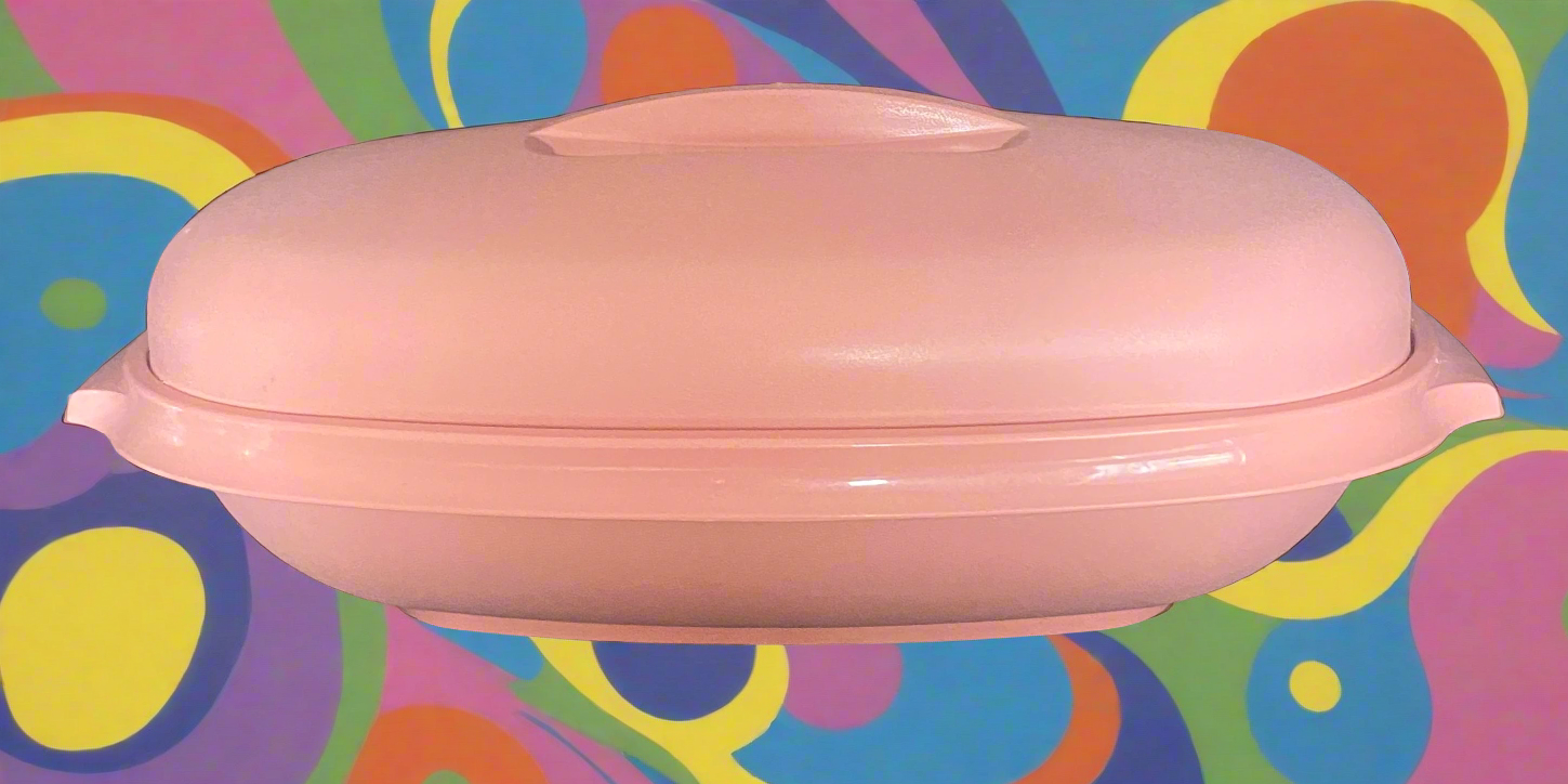 pink Tupperware vegetable container