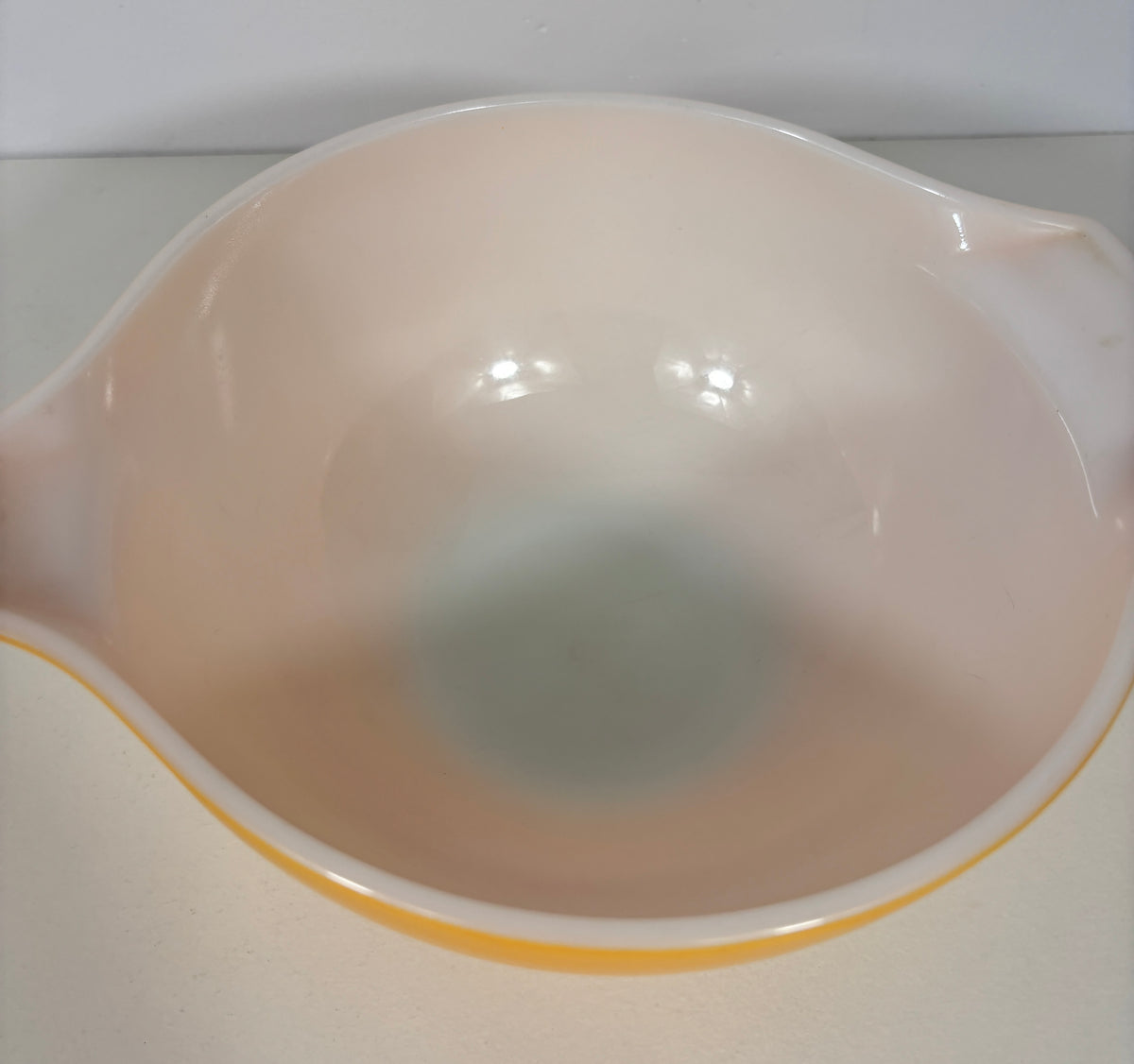 Pyrex Yellow Gold 1.5 Quart Cinderella Mixing Bowl