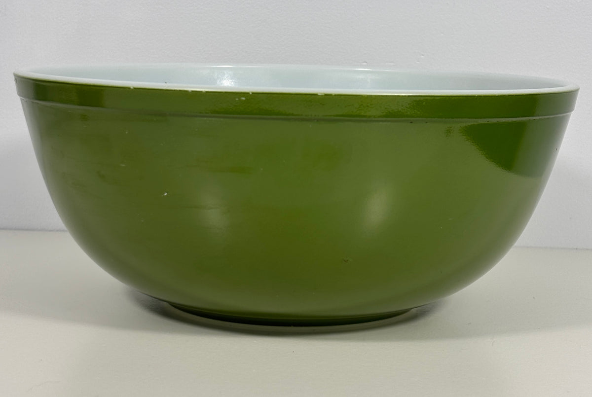 Pyrex Avocado Green 4 Quart Nesting Mixing Bowl