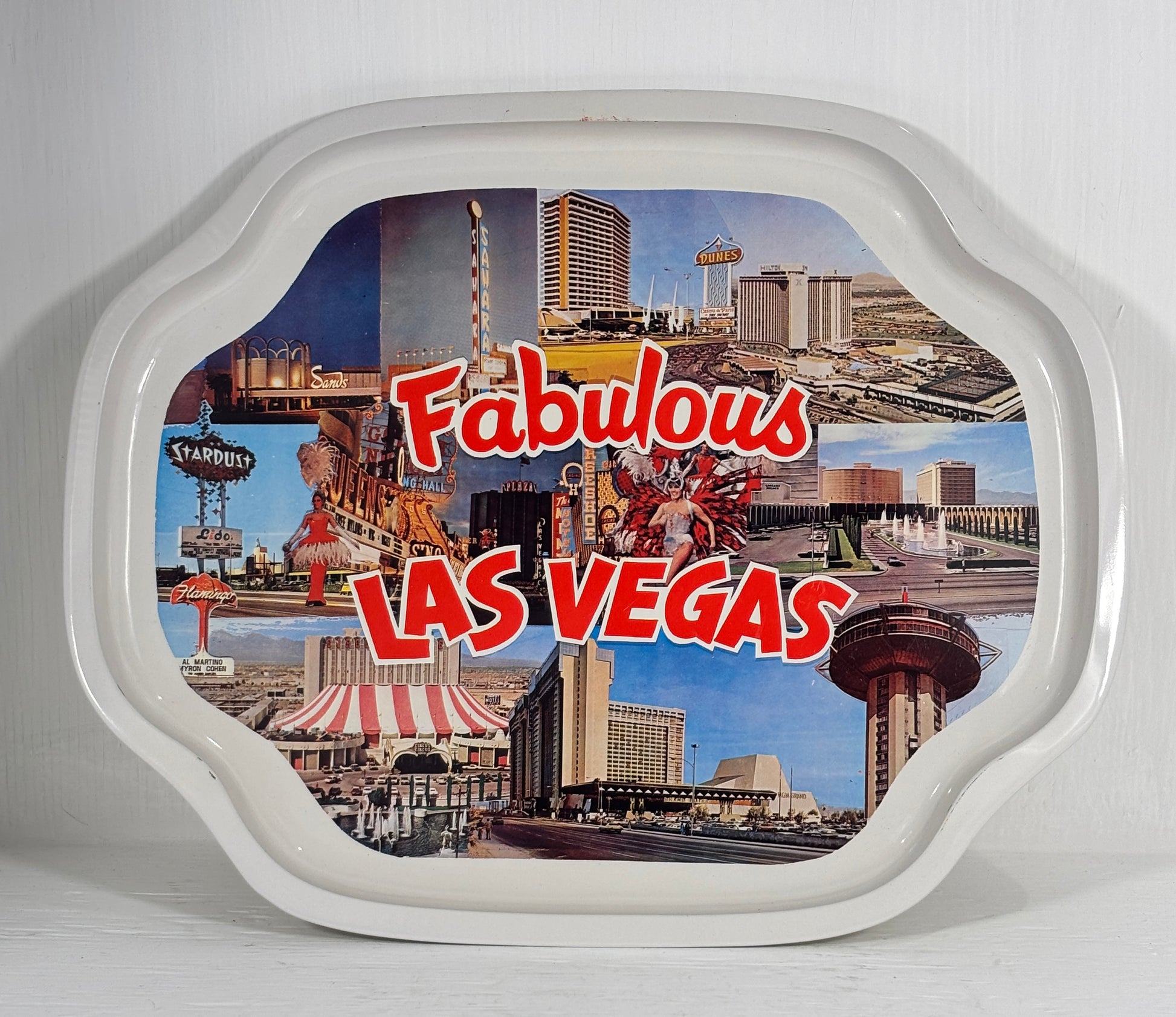 Decorative tray with images of Las Vegas and the text 'Fabulous Las Vegas' on a white background.