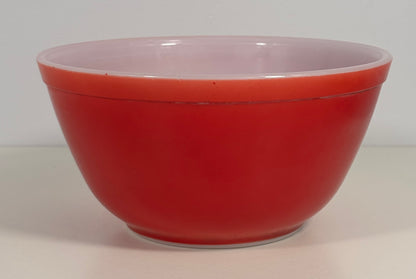 Pyrex Canada 1.5 Quart Primary Red Mixing Bowl