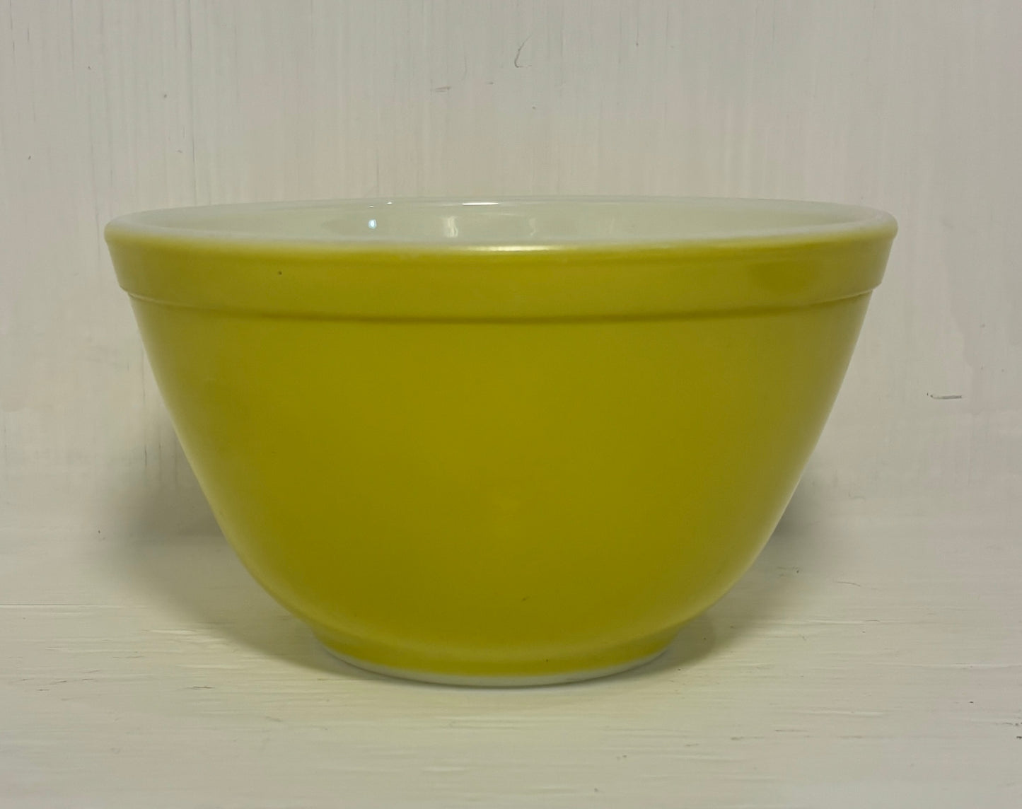 Yellow Pyrex 1.5 Pint Nesting Mixing Bowl