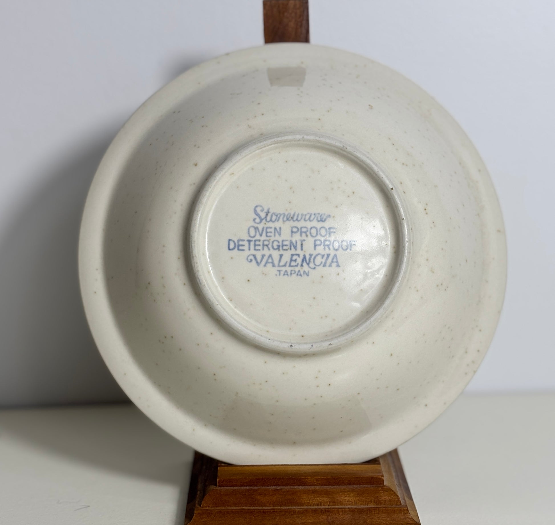 Valencia Japan Brown Rim Stoneware Soup Bowl