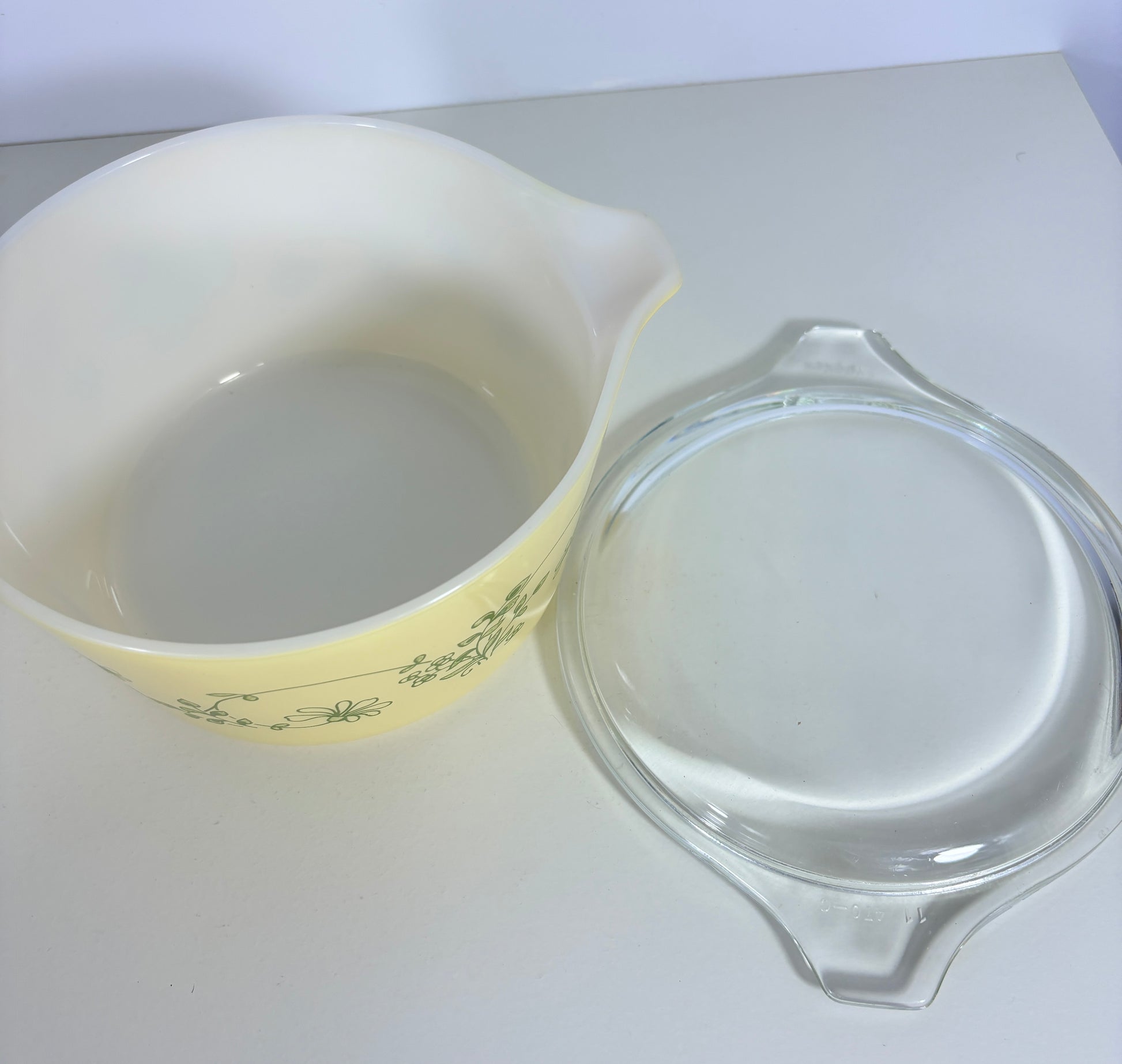 Pyrex Shenandoah Vintage Casserole Dish