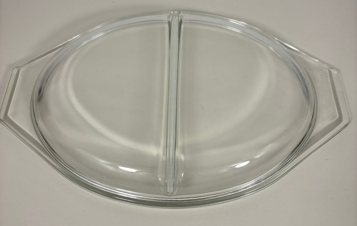 Pyrex Golden Acorn 1.5 Quart Divided Casserole Dish