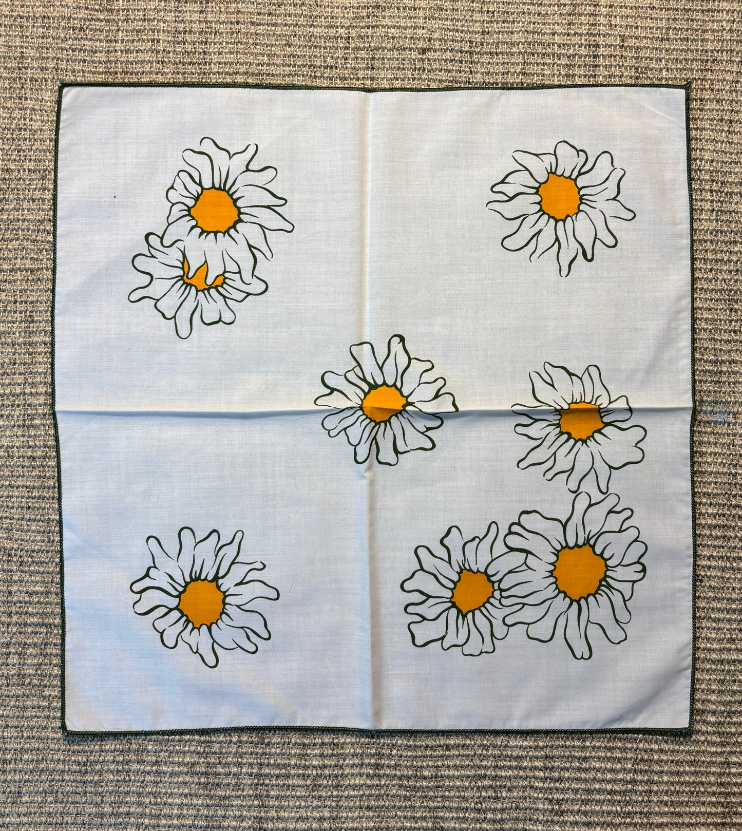 Vintage Cotton Daisy Napkin
