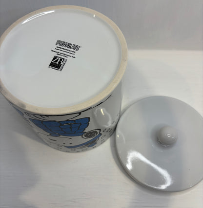 Zrike Peanuts Snoopy and Friends Winter Cookie Jar