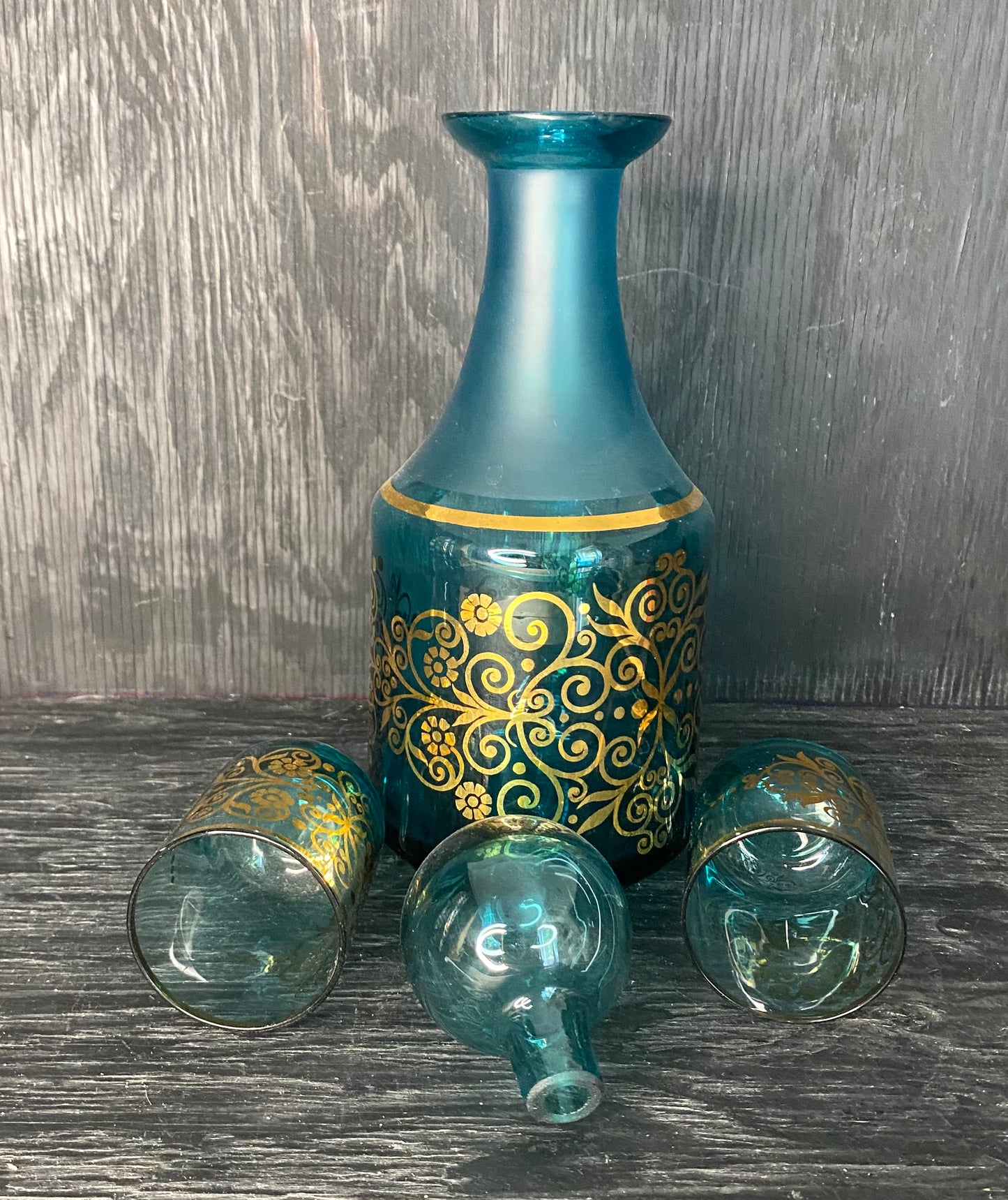 Vintage Cassidy’s Gold Leaf Decanter and Shot Glasses