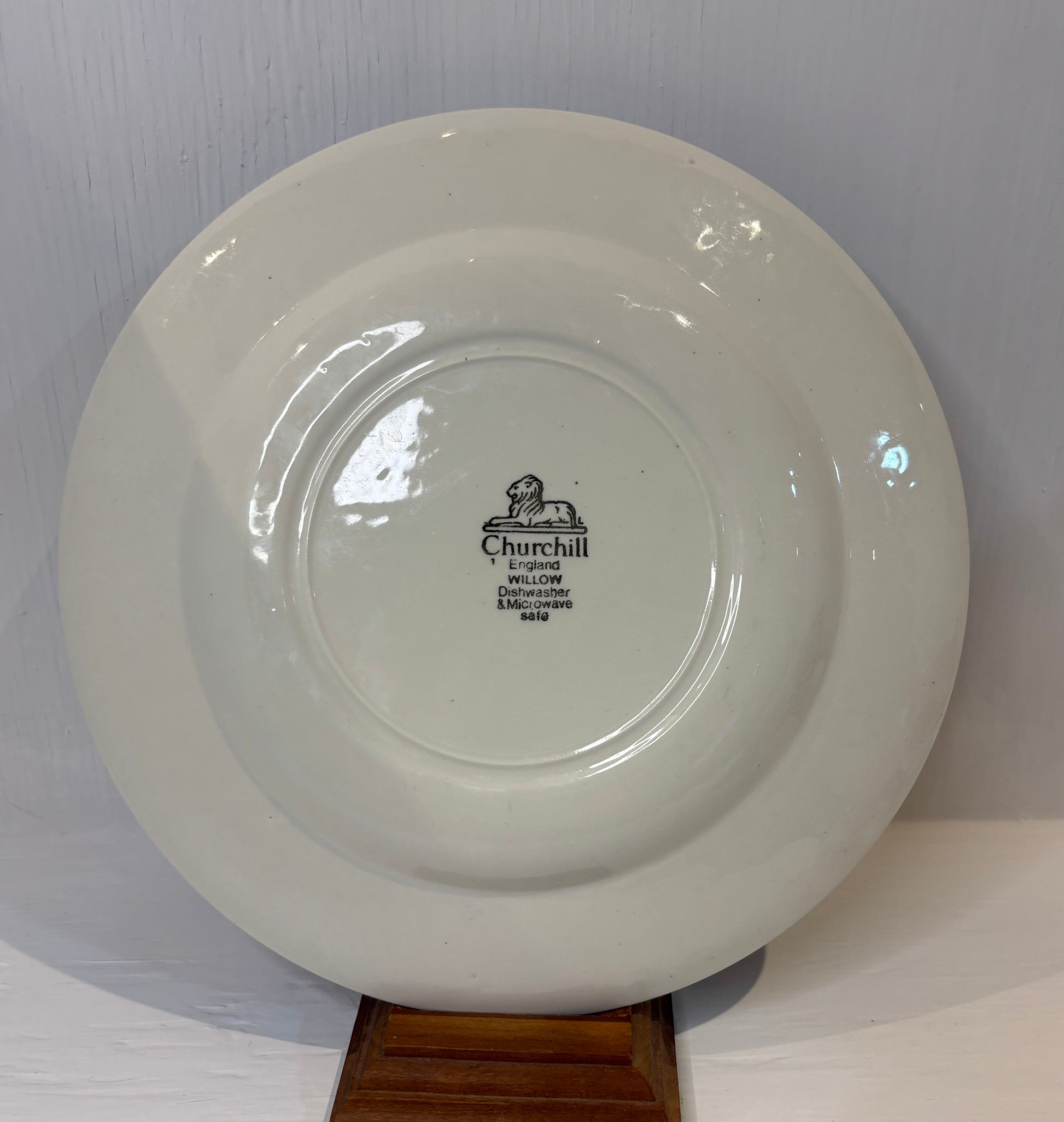 Churchill Blue Willow Luncheon Plates