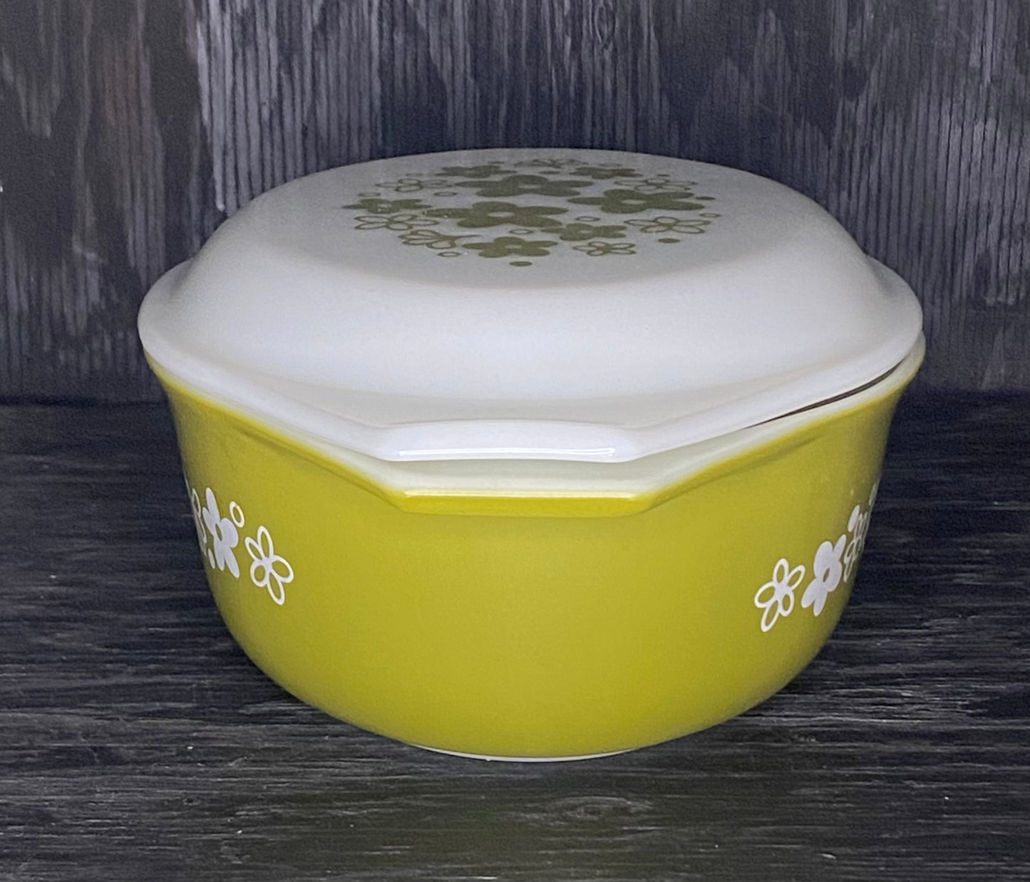 Pyrex Spring Blossom Crazy Daisy 1.5 Quart Casserole Dish