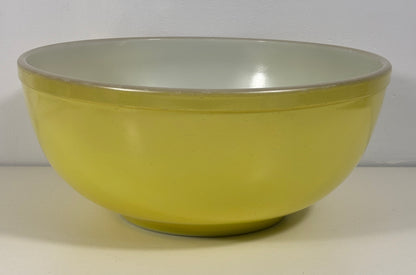 Pyrex Primary Yellow 4 Quart Nesting Mixing Bowl