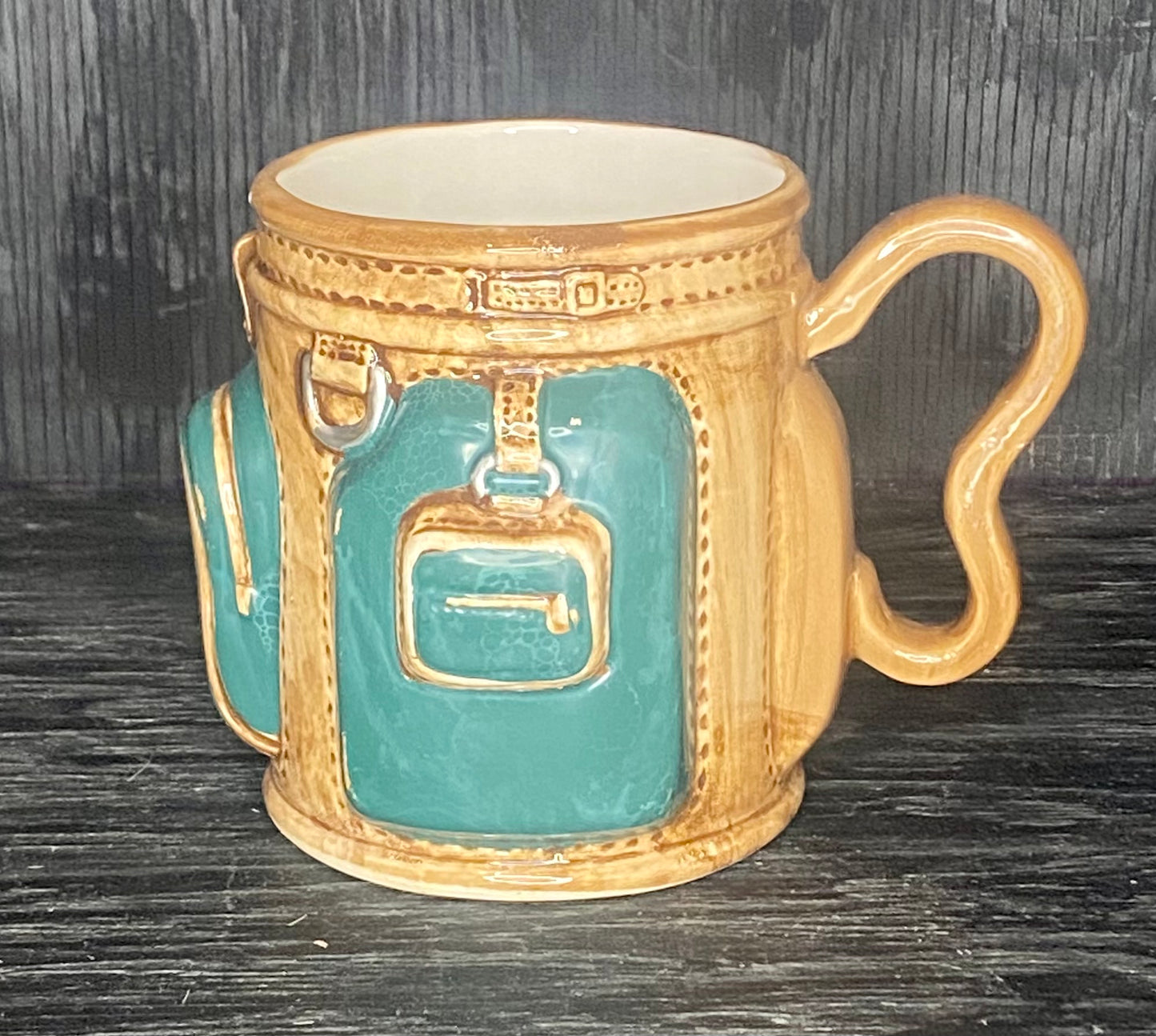 Vintage Golf Bag Embossed Coffee Mug