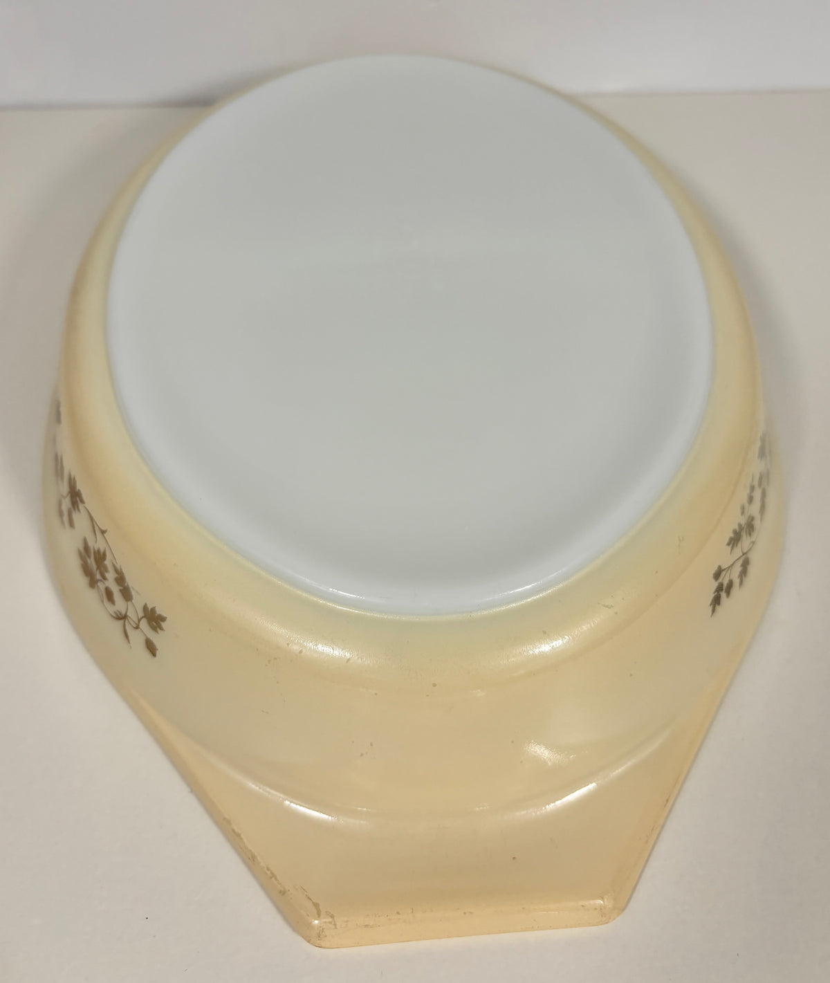 Pyrex Golden Acorn 1.5 Quart Divided Casserole Dish