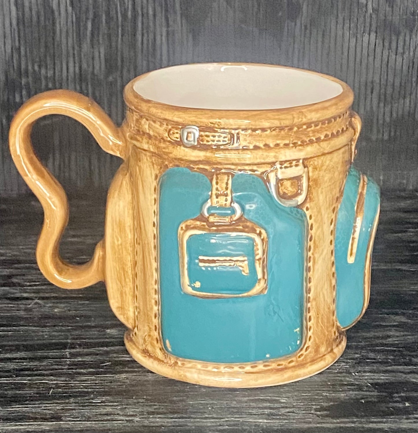 Vintage Golf Bag Embossed Coffee Mug