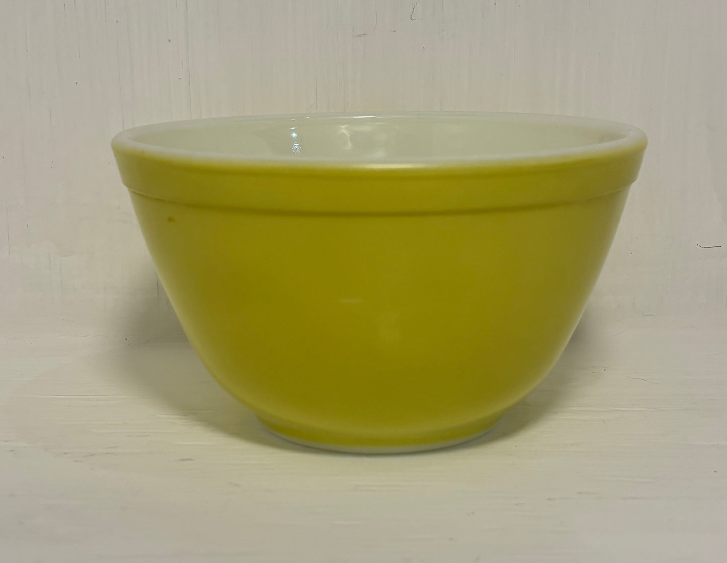 Yellow Pyrex 1.5 Pint Nesting Mixing Bowl