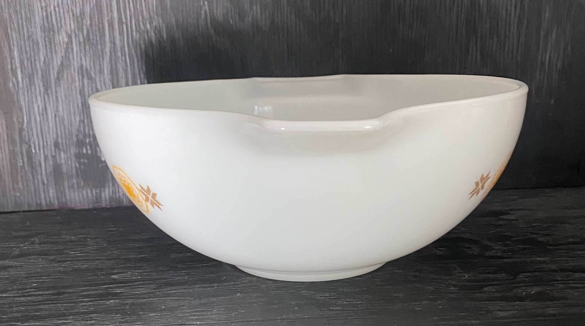 Pyrex Town and Country Cinderella Mixing Bowl