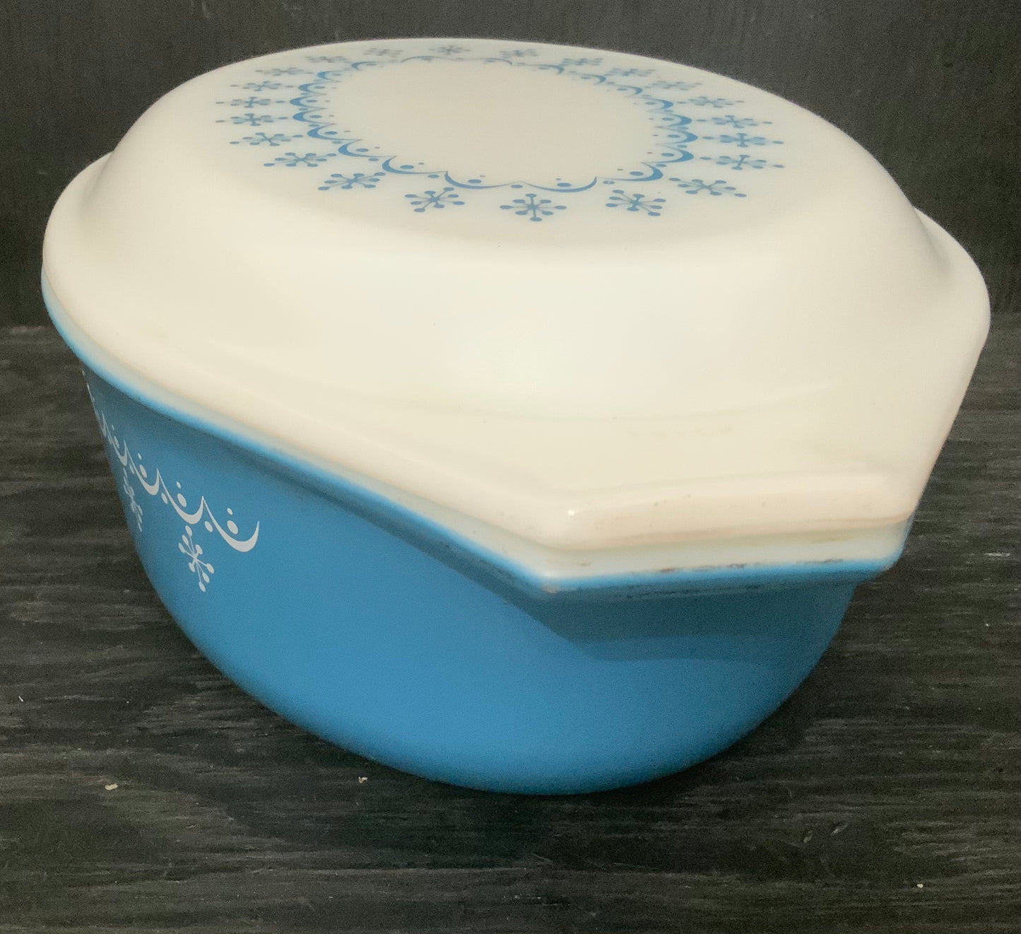 Pyrex 043 Snowflake 1.5 Pint Casserole Dish