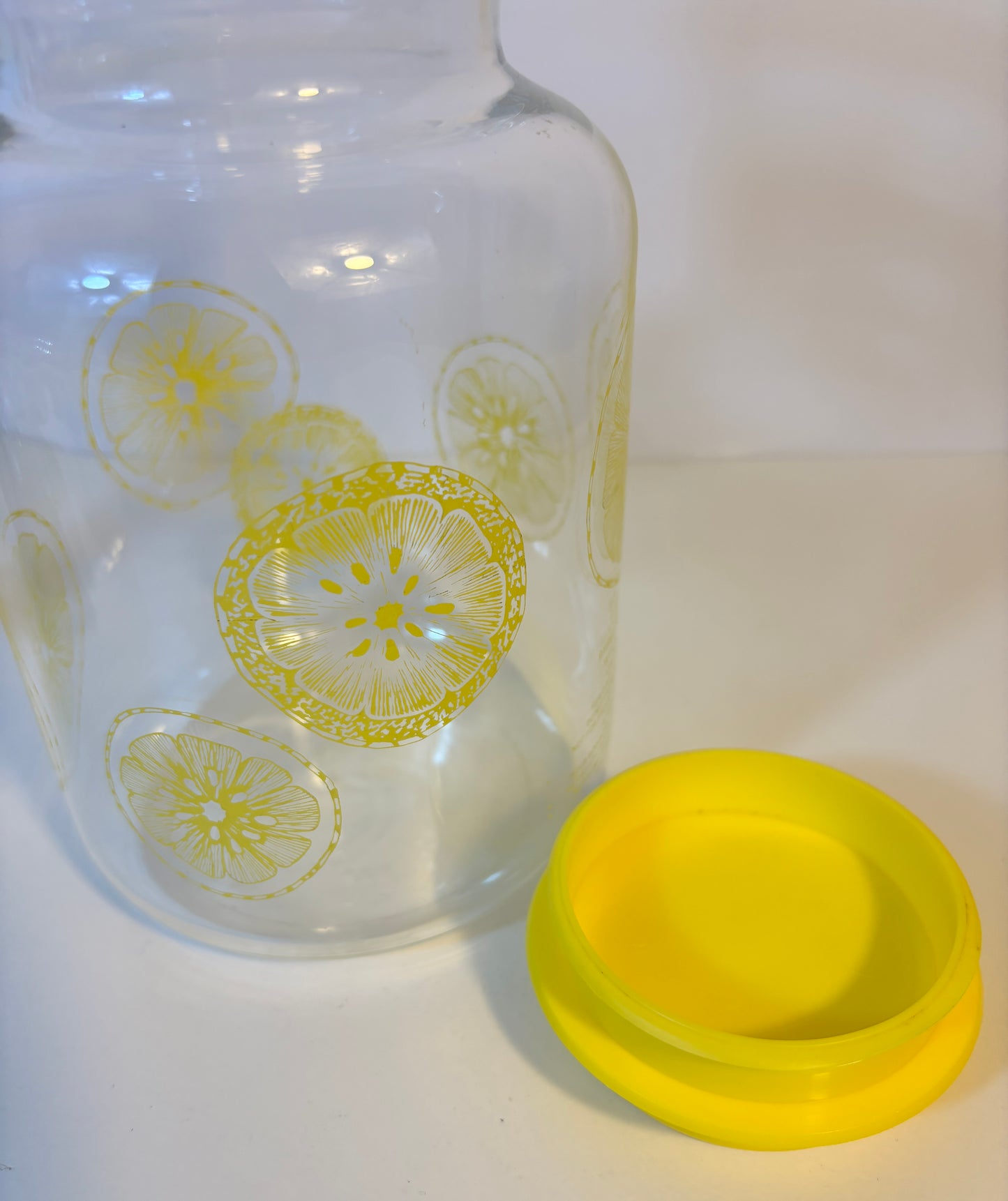 Pyrex Lemon Slice 2 Liter Pitcher