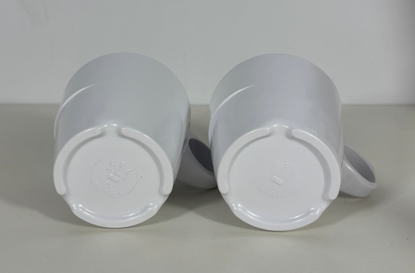 Set GPL Canada Melamine Coffee Mugs