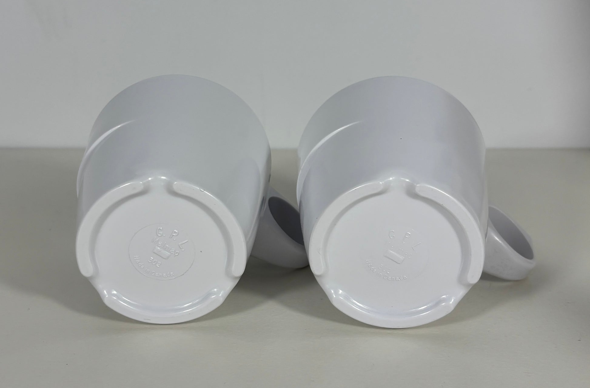 Set GPL Canada Melamine Coffee Mugs
